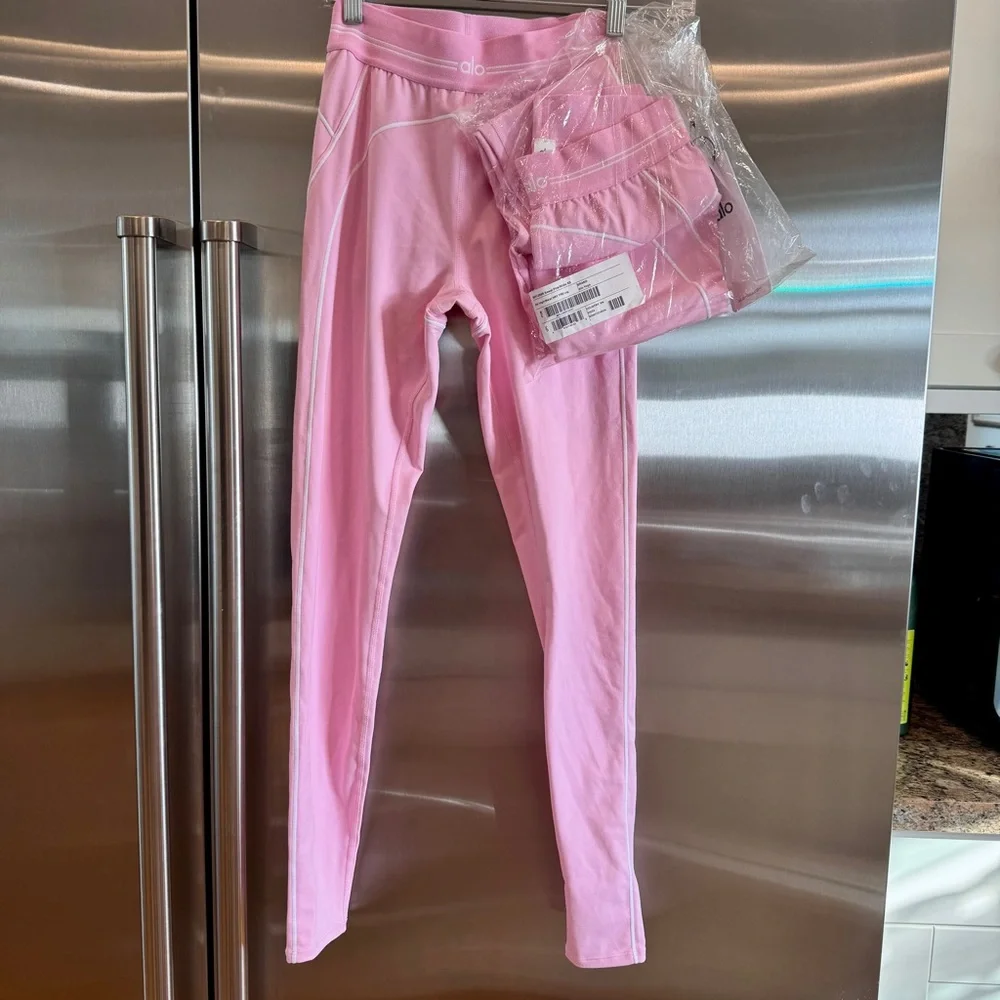 NWT Alo Airbrush High-Wasted Heart Throb Legging in Sweet Pink Yoga Brand new - Picture 14 of 16